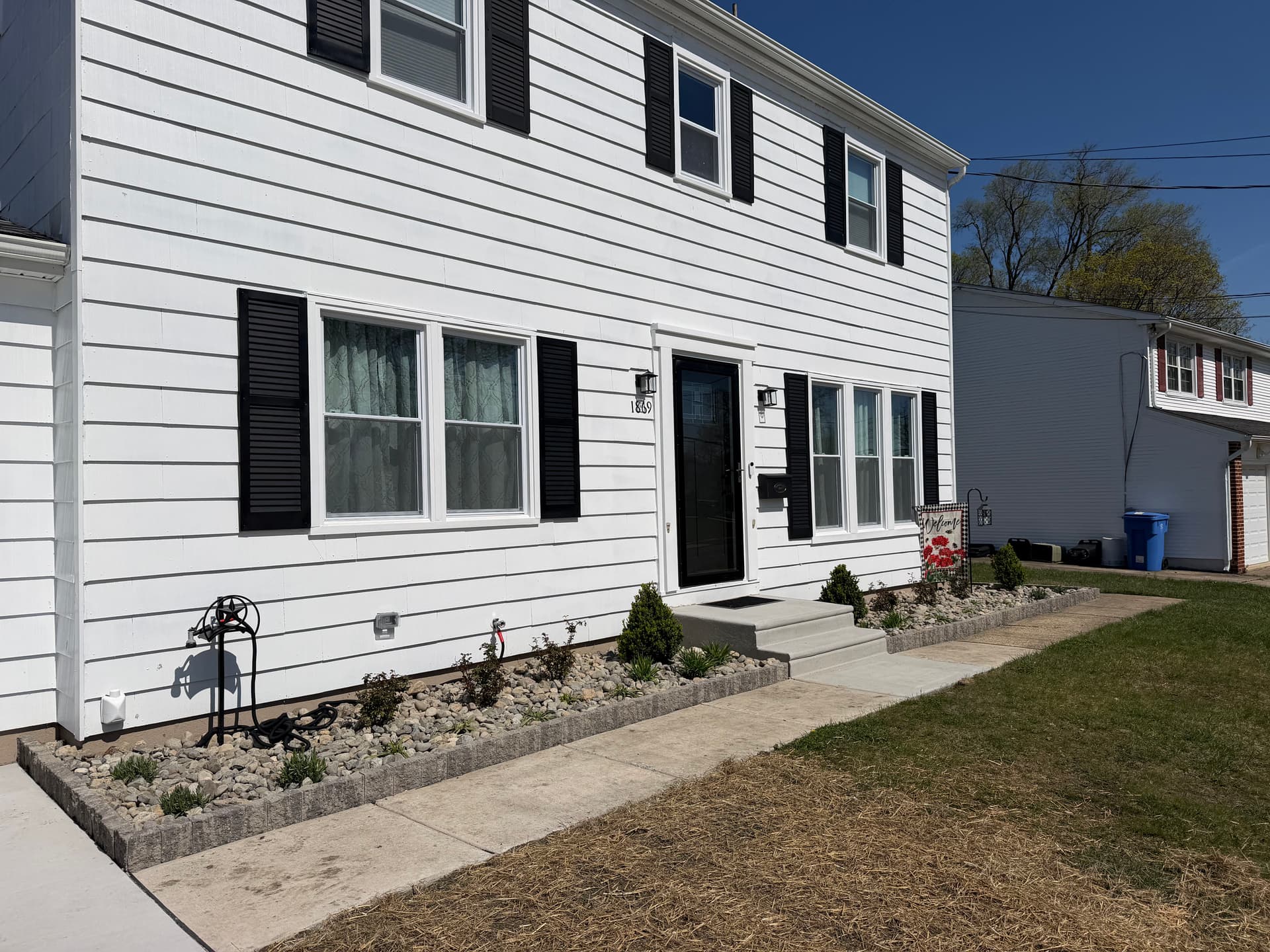 Gallery photos for Low-Maintenance Curb Appeal Upgrade for a Cherry Hill Home: Image #7